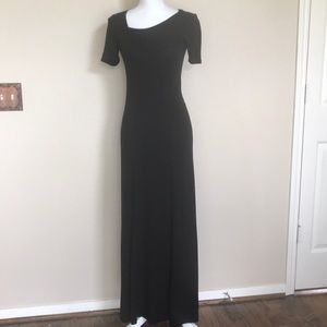 CHETTA B Black Maxi Side V Neckline